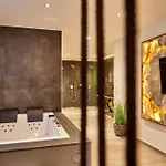Apartmán Private & Garden Alpi Mit Sauna Und Whirlpool *