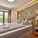 Private & Garden Alpi Mit Sauna Und Whirlpool * Garmisch-Partenkirchen