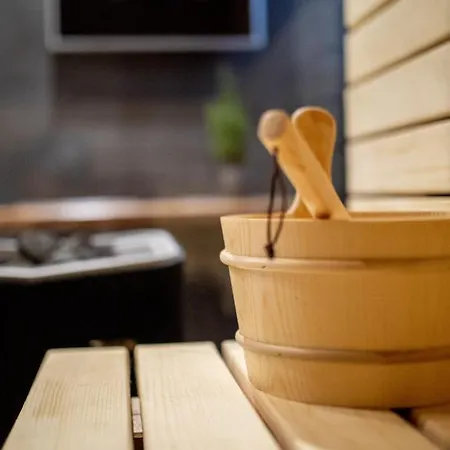 Private & Garden Alpi Mit Sauna Und Whirlpool