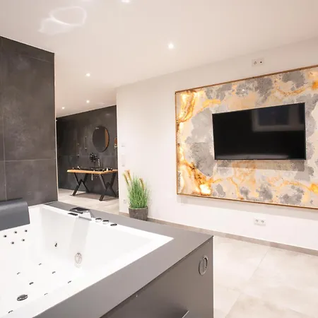 Private & Garden Alpi Mit Sauna Und Whirlpool *