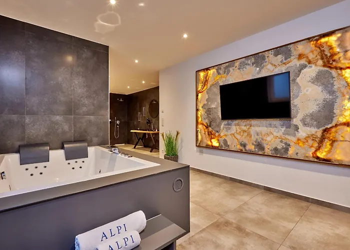 Appartamento Private & Garden Alpi Mit Sauna Und Whirlpool