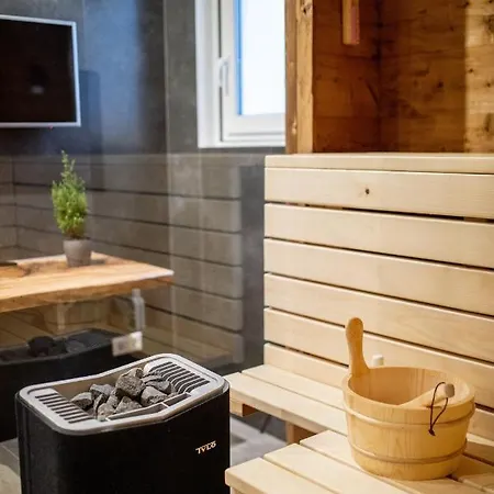 Apartamento Private & Garden Alpi Mit Sauna Und Whirlpool *