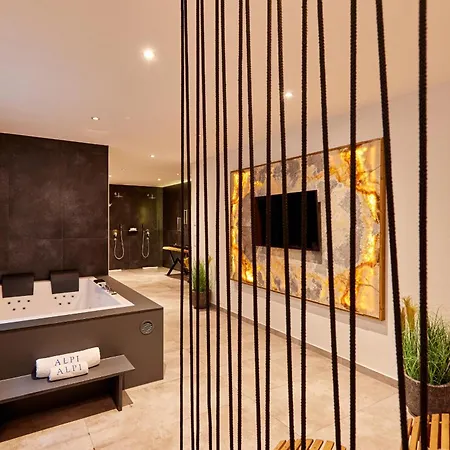 Private & Garden Alpi Mit Sauna Und Whirlpool