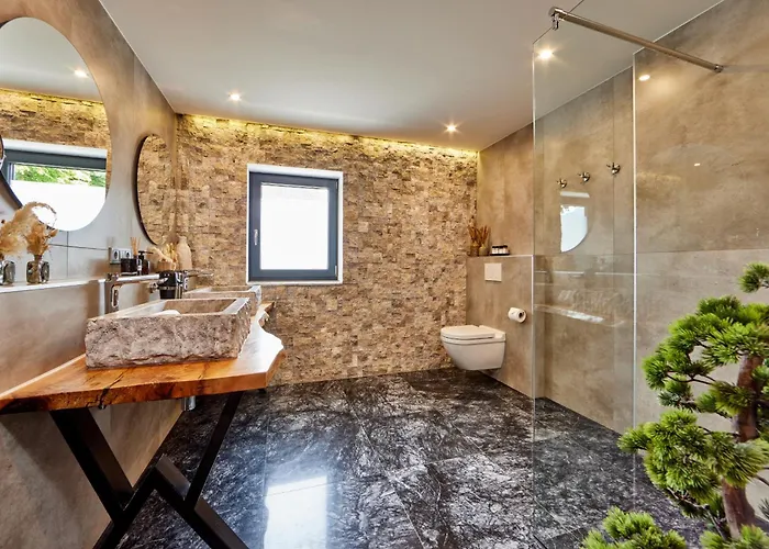 Private & Garden Alpi Mit Sauna Und Whirlpool 加爾米施-帕滕基興